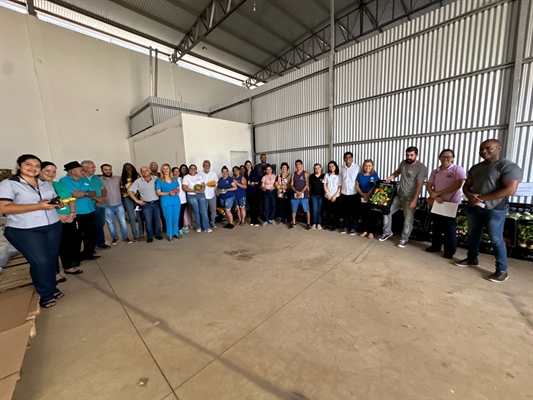 Na primeira entrega, mais de 600 quilos de alimentos foram entregues; ação será contínua, com entregas diárias (Foto: Prefeitura de Votuporanga)