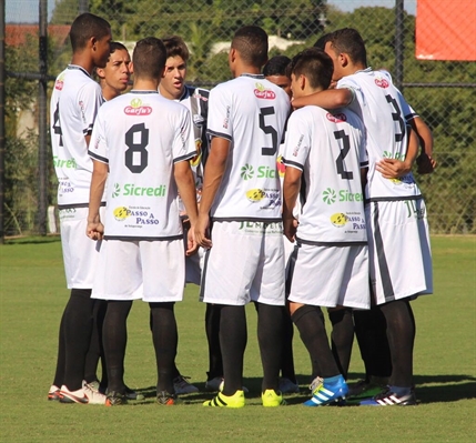 Após pausa de 24 dias, o Cavinho volta a jogar hoje contra o Noroeste, em Bauru; CAV tem novidades