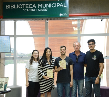 Para empréstimo do livro é necessário se tonar sócio da Biblioteca (Foto: Prefeitura de Votuporanga)