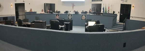 Poucas pessoas estiveram presentes para acompanhar a audiência pública Foto: Arquivo Pessoal