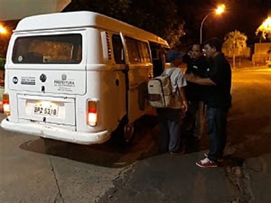  ação resultou no acolhimento temporário de três moradores de rua (Foto: Divulgação/Prefeitura)