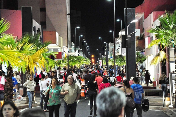 Comércio oferece R$10 mil em barras de ouro no Natal