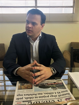 O pré-candidato a deputado estadual Edinho Filho (MDB) esteve em Votuporanga e visitou o jornal A Cidade (Foto: A Cidade)