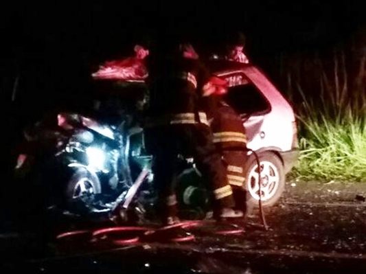 Motorista morre em acidente entre dois carros em rodovia de Auriflama