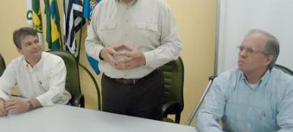 Deputado Arnaldo Jardim exalta cooperativismo