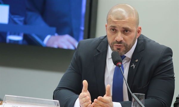 O deputado federal Daniel Silveira recebeu o benefício do presidente (Foto: Câmara dos Deputados)