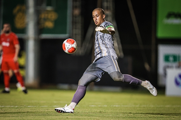 O goleiro João Paulo lembra que a Votuporanguense tem a sua forma de jogar (Foto: Pedro Zacchi/Ag. Paulistão)