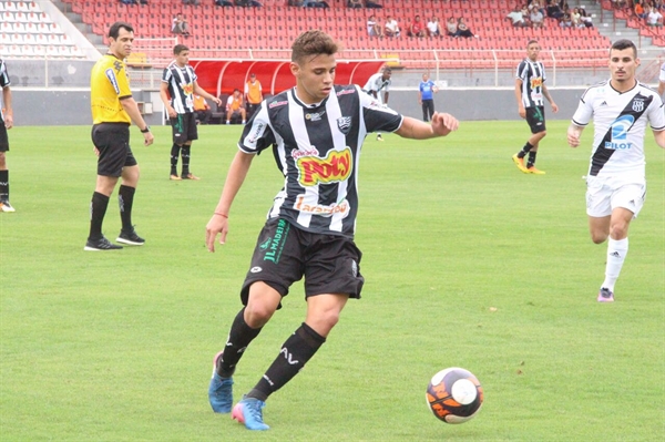 Em duelo contra a Ponte Preta, a Votuporanguense perdeu e foi eliminada do Paulista (Foto: RAFAEL NASCIMENTO/CAV)