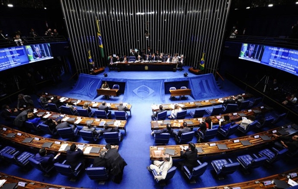 Senado elege nesta segunda comissão do impeachment