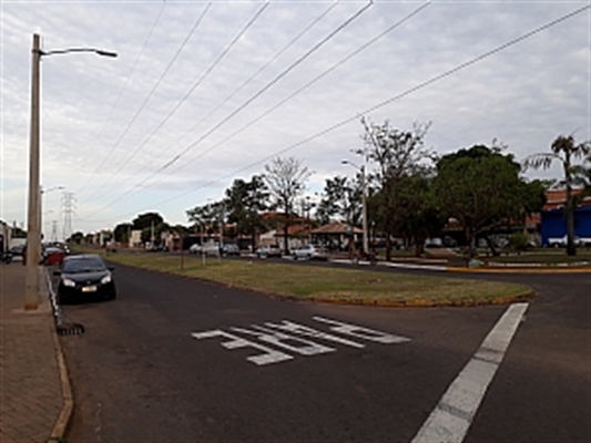 Prefeitura entrega iluminação de avenida da Zona Norte nesta sexta-feira (Foto: Prefeitura de Votuporanga)