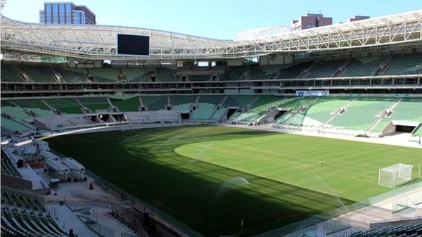 Palmeirenses esgotam ingressos para jogo em nova arena