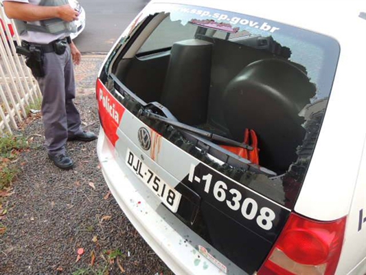 Dois homens são presos após tentativa de assalto