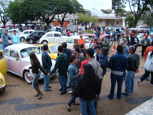 4º Encontro de carros antigos será neste domingo