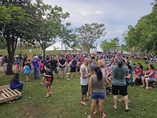 Festa das Crianças da Rádio Cidade e Prefeitura é sucesso total (Foto: A Cidade)