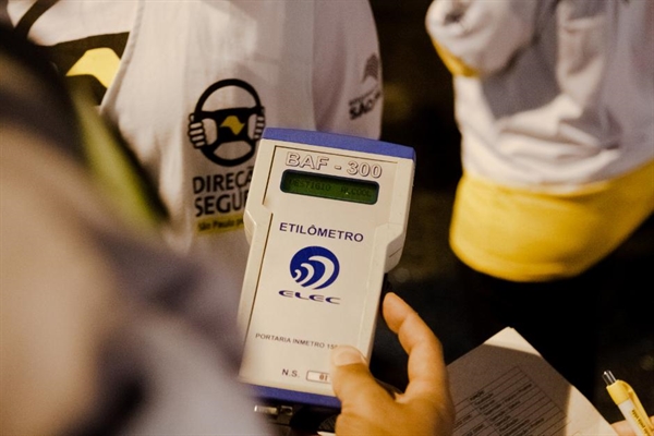 Em Votuporanga, a operação já somou um total de 1.894 autuações em motoristas  (Foto: Divulgação/Detran.SP)