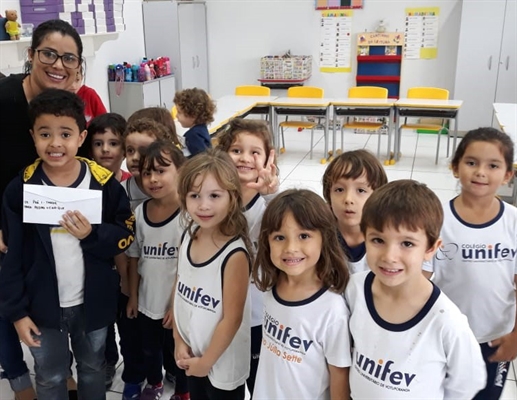 s alunos foram mais a fundo na história da comunicação e aprenderam sobre a carta (Foto: Divulgação/Unifev)