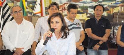 Deputada diz que duplicação só em 2011; DER nega