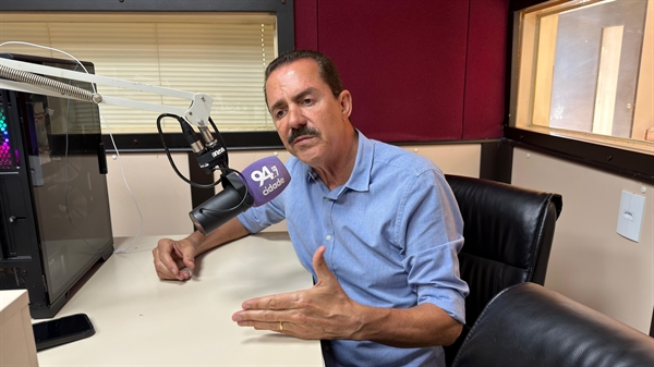Itamar Borges (MDB), candidato à reeleição, foi entrevistado ontem na rádio Cidade FM  Foto: A Cidade