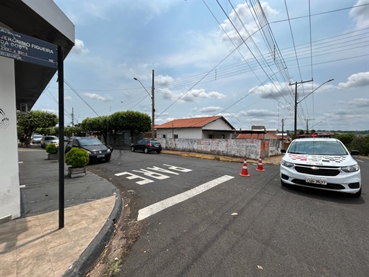 O caso aconteceu na quarta-feira (25) e o motorista do veículo, ainda não identificado, seguiu caminho (Foto: A Cidade)