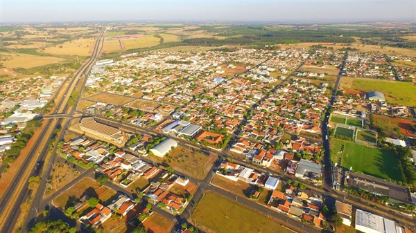 Em setembro, Votuporanga registrou um saldo positivo de seis vagas com carteira de trabalho (Foto: Divulgação/Prefeitura de Votuporanga)