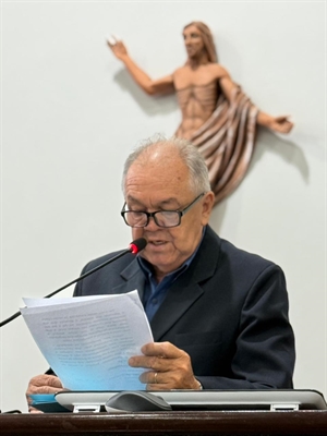 Vilmar da Farmácia pede que a Prefeitura realize dedetização em todos os bueiros de Votuporanga contra insetos e doenças (Foto: Assessoria)