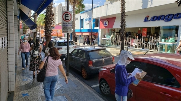 Em Votuporanga, quase 12 mil pessoas estão na lista do SCPC (Foto: A Cidade)