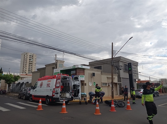  Colisão ocorreu na manhã desta sexta-feira (24) (Foto: A Cidade)