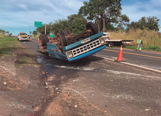 O acidente aconteceu na manhã desta sexta-feira (23), por volta de 7h50, em Votuporanga (Foto: A Cidade)