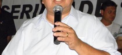 Carlão participa de coquetel na Assembleia