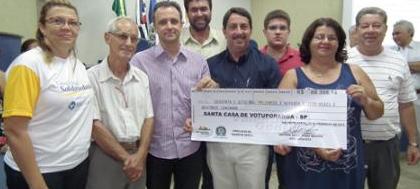 Santa Casa de Votuporanga recebe doação de Valentim