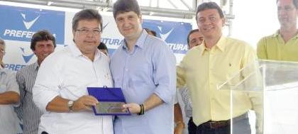 Saev presta homenagem a colaboradores da ETE