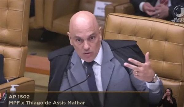 O ministro do STF, Alexandre de Moraes, “deu uma bronca” no advogado votuporanguense Hery Waldir Kattwinkel Júnior (Foto: Reprodução)