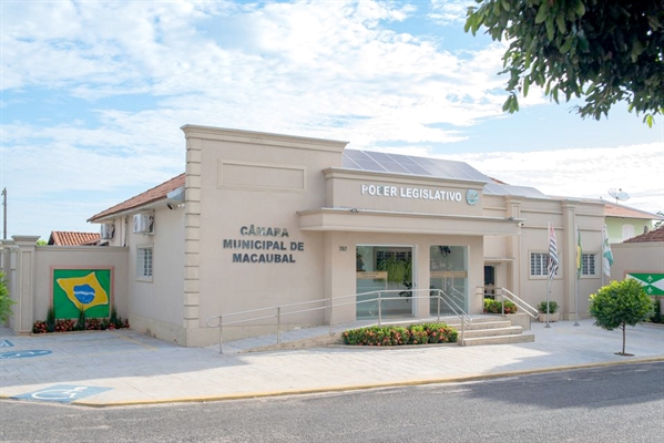  Pagamentos feitos a um servidor da Câmara Municipal de Macaubal foram alvos de uma denúncia junto ao Ministério Público (Foto: Câmara de Macaubal)