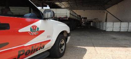 DIG recupera carretas com algodão roubado em Álvares 