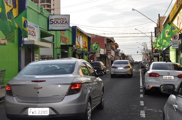 O expediente das repartições públicas ligadas à Prefeitura de Votuporanga encerrará às 14h, assim como o comércio (Foto: Aline Ruiz/A Cidade)