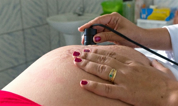  problema pode causar complicações tanto para a mãe como para o bebê (Foto: Agência Brasil)
