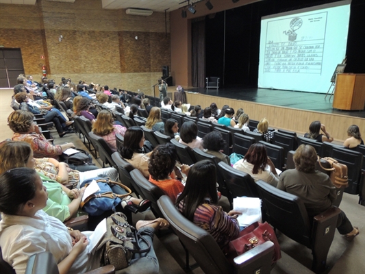 Grupo Ser reúne educadores no Centro de Convenções