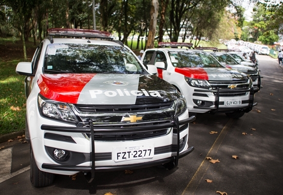 T. foi conduzida até o plantão policial, onde o delegado plantonista formalizou o cumprimento do mandado de prisão (Foto: Reprodução)