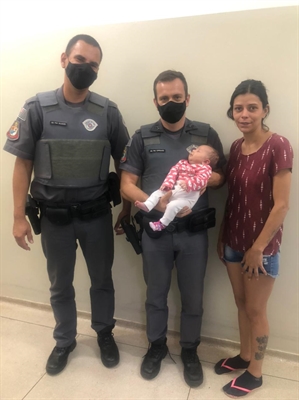 A pequena Ana Sofia, de 42 dias, foi salva na madrugada desta quinta-feira (19) de um engasgamento (Foto: Divulgação)