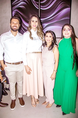 Raphael Carrara, Vanessa Azambuja Carrara, Ana Kelly Gallo e Melina de Paula Galdi (Foto: Divulgação)