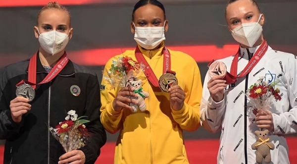 A ginasta brasileira Rebeca Andrade conquistou o título mundial de salto (Foto: Filippo Tomasi /Divulgação) 