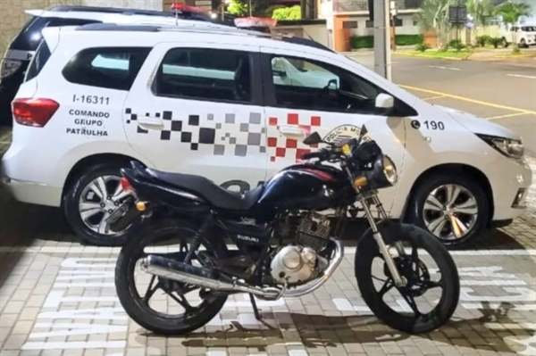  Durante a abordagem, o suspeito confessou estar ciente de que a motocicleta era produto de furto (Foto: Divulgação)