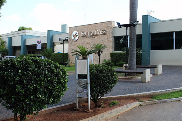 O torneio de futebol tem o objetivo de arrecadar leite para a Santa Casa de Votuporanga  (Foto: Santa Casa)