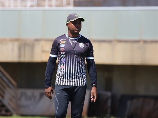 O técnico do Sub-20, Rodrigo Cabral, avaliou como equilibrado o grupo em que a Votuporanguense disputará a Copa São Paulo  (Foto: Rafael Bento/CAV)