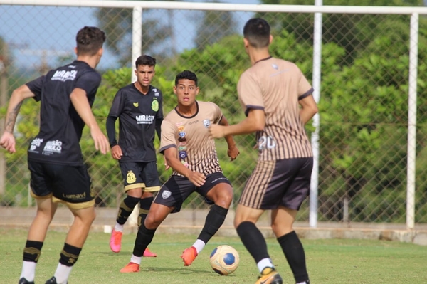 Na preparação para a estreia, o Cavinho irá receber hoje na Arena Plínio Marin, os jogadores do Tanabi para um jogo-treino  (Foto: Rafael Bento/CAV)