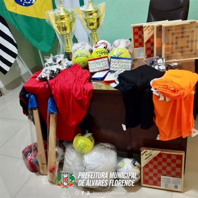  O encontro teve como objetivo formalizar a entrega de kits esportivos destinados ao município (Foto: Divulgação)