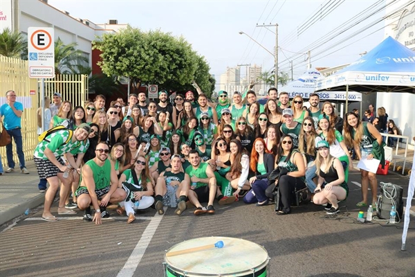 A equipe entregou 45 quilos de alimentos (Foto: Divulgação/Santa Casa)