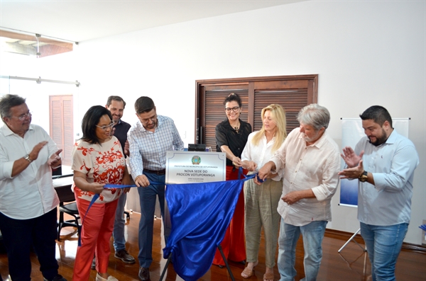 O prefeito Jorge Seba e autoridades municipais realizaram ontem a entrega das novas instalações do Procon e da Ouvidoria Municipal (Foto: A Cidade)