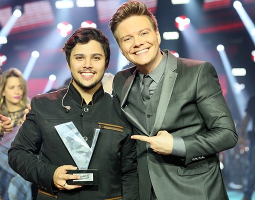 Renato Vianna é o campeão do 'The Voice Brasil'