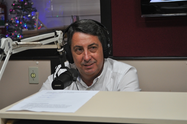 Adilson Segura encerrou a série de entrevistas da Cidade FM com os prefeitos da Comarca sobe o primeiro ano de gestão (Foto: A Cidade)